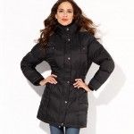 abrigo-mujer-con-capucha-y-detalle-de-pelo-negro-134108az003083
