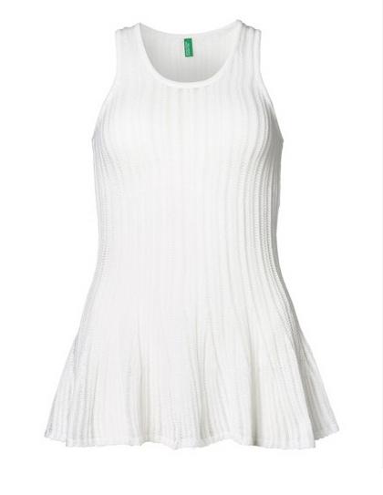 Catálogo de Benetton Premamá - Camisola blanca Catálogo de Benetton Premamá - Camisola blanca