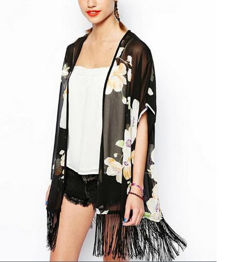 Kimono negro de flores