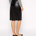 Falda lápiz efecto cuero