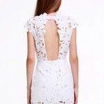 Vestido de crochet con espalda descubierta