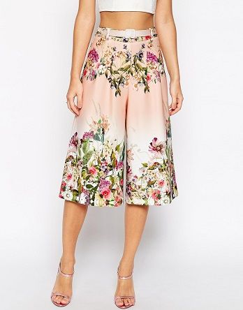 Pantalón midi de flores