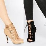 Preciosos botines abiertos delante y detrás con flecos en simil cuero