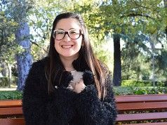 Look con abrigo de pelo