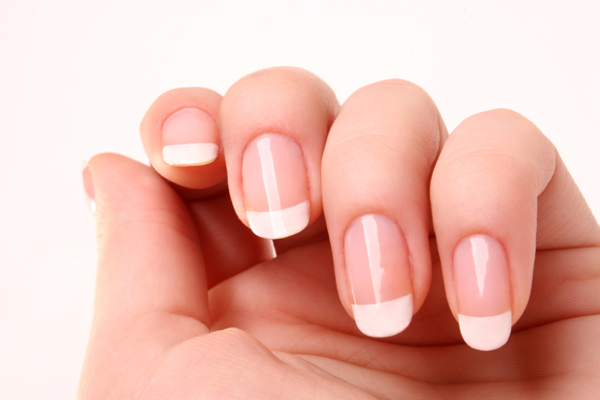 Pintarse las uñas