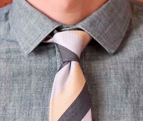 hacer nudo de corbata