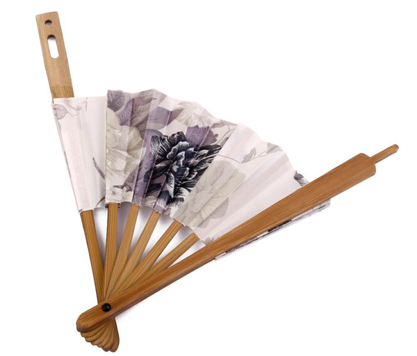 abanicos pintados a mano