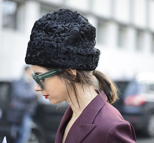 cómo ponerse un gorro