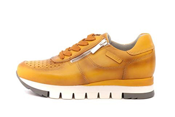 zapatos deportivos de piel