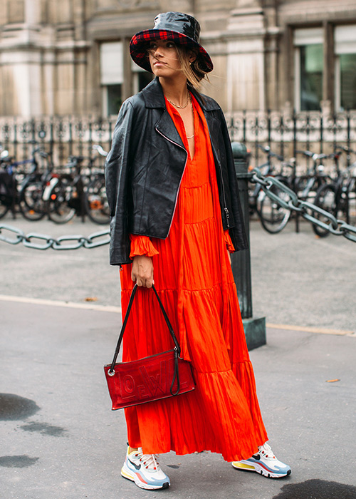 outfits con bolso rojo outfits con bolso rojo