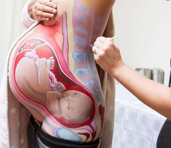 donde pintan barrigas de embarazadas