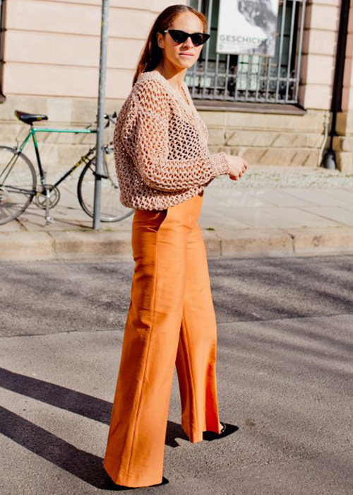 look pantalón naranja mujer