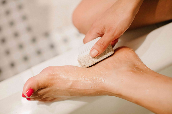 trucos para que no te duelan los pies en verano