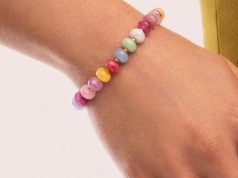 Cómo combinar bien pulseras de colores