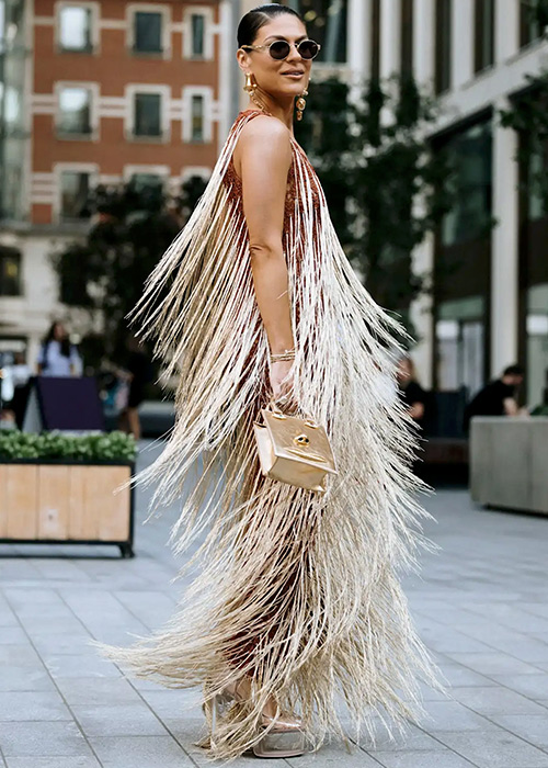 qué bolso llevar con vestido de flecos qué bolso llevar con vestido de flecos